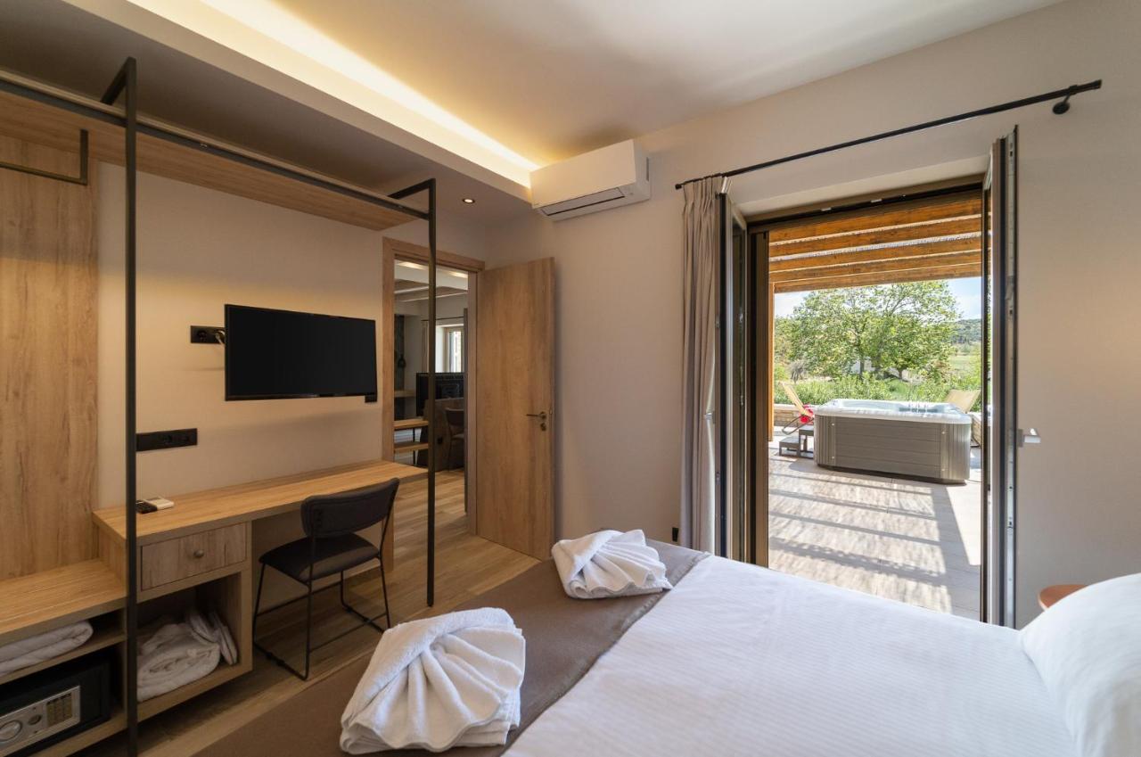 Quinta Essentia Suites Foiniki Экстерьер фото